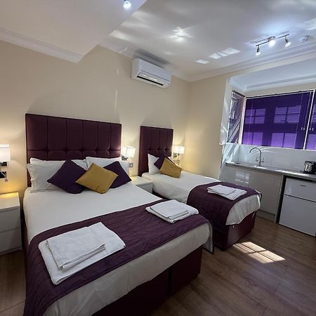 Crompton Guest House Hounslow Esterno foto