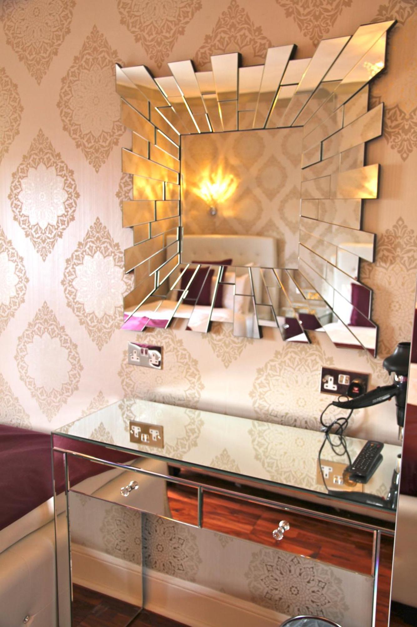 Crompton Guest House Hounslow Esterno foto