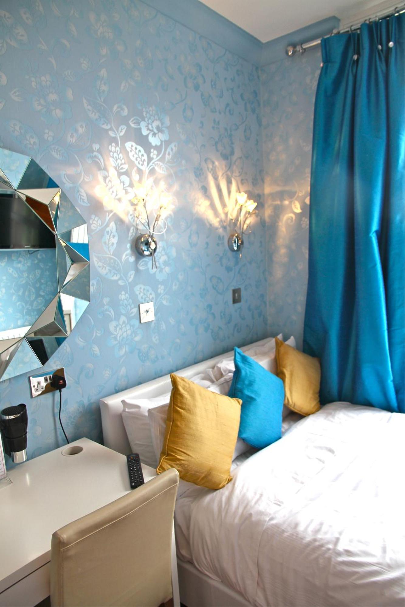 Crompton Guest House Hounslow Esterno foto