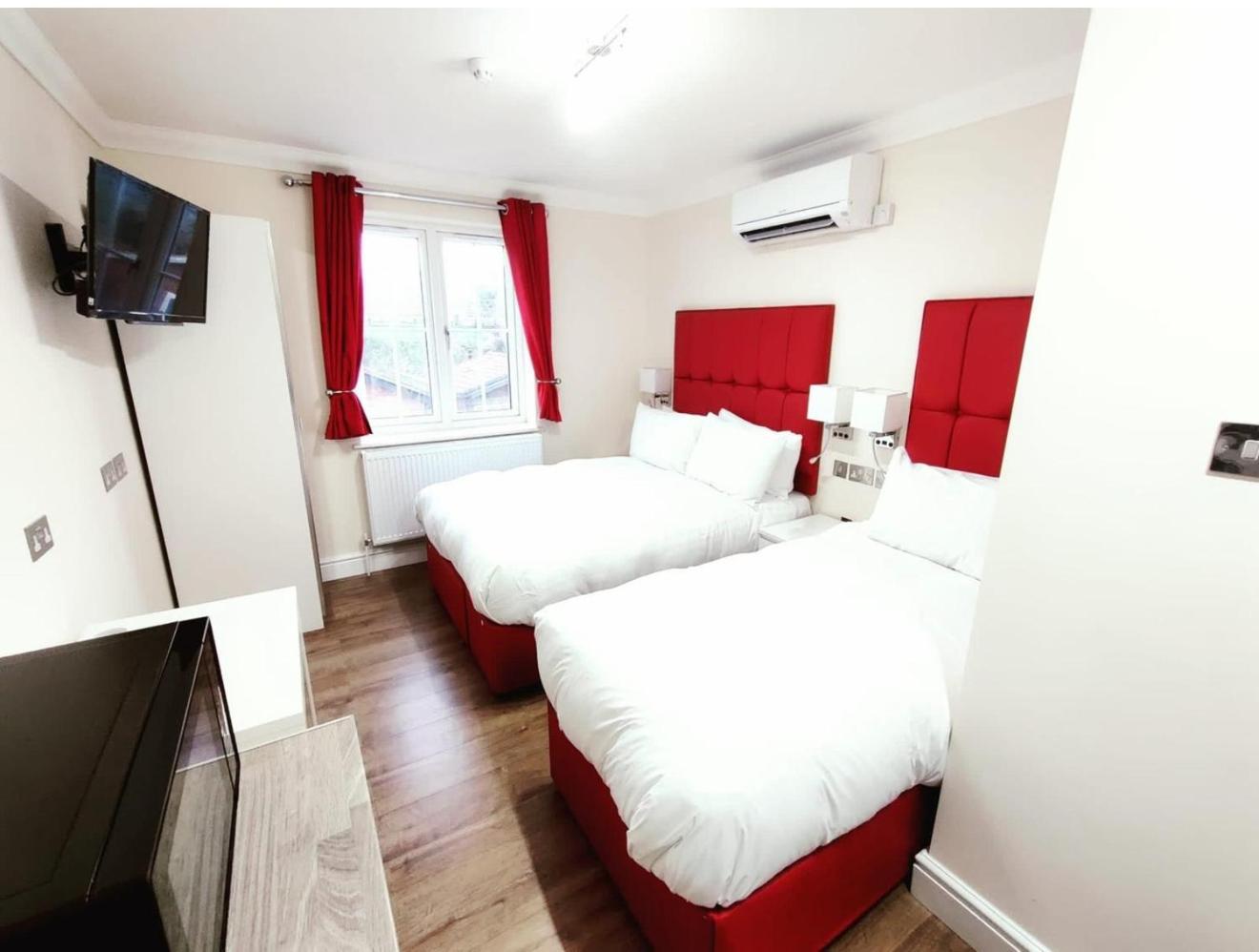 Crompton Guest House Hounslow Esterno foto