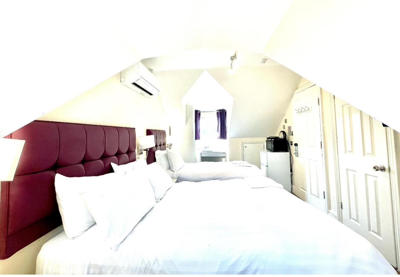 Crompton Guest House Hounslow Esterno foto