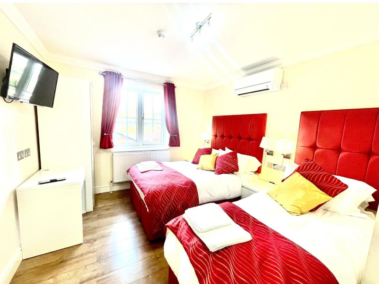 Crompton Guest House Hounslow Esterno foto